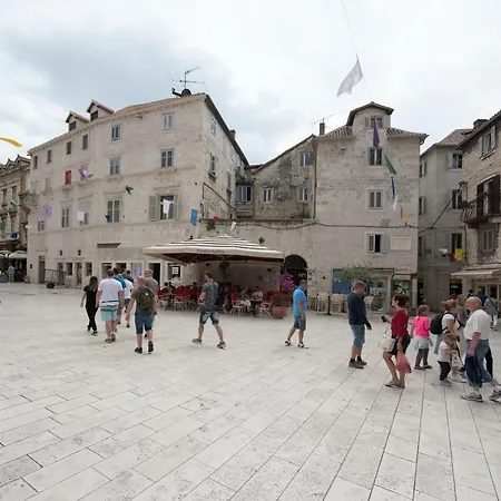 Piazza Square Centre Appartement