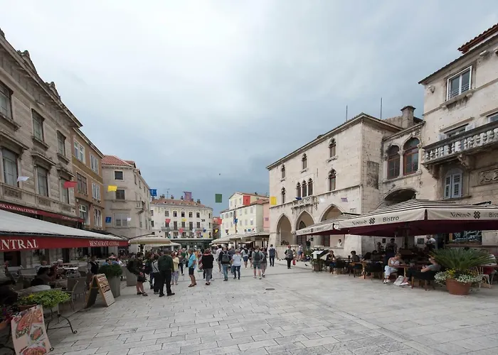 Lägenhet Piazza Square Centre *